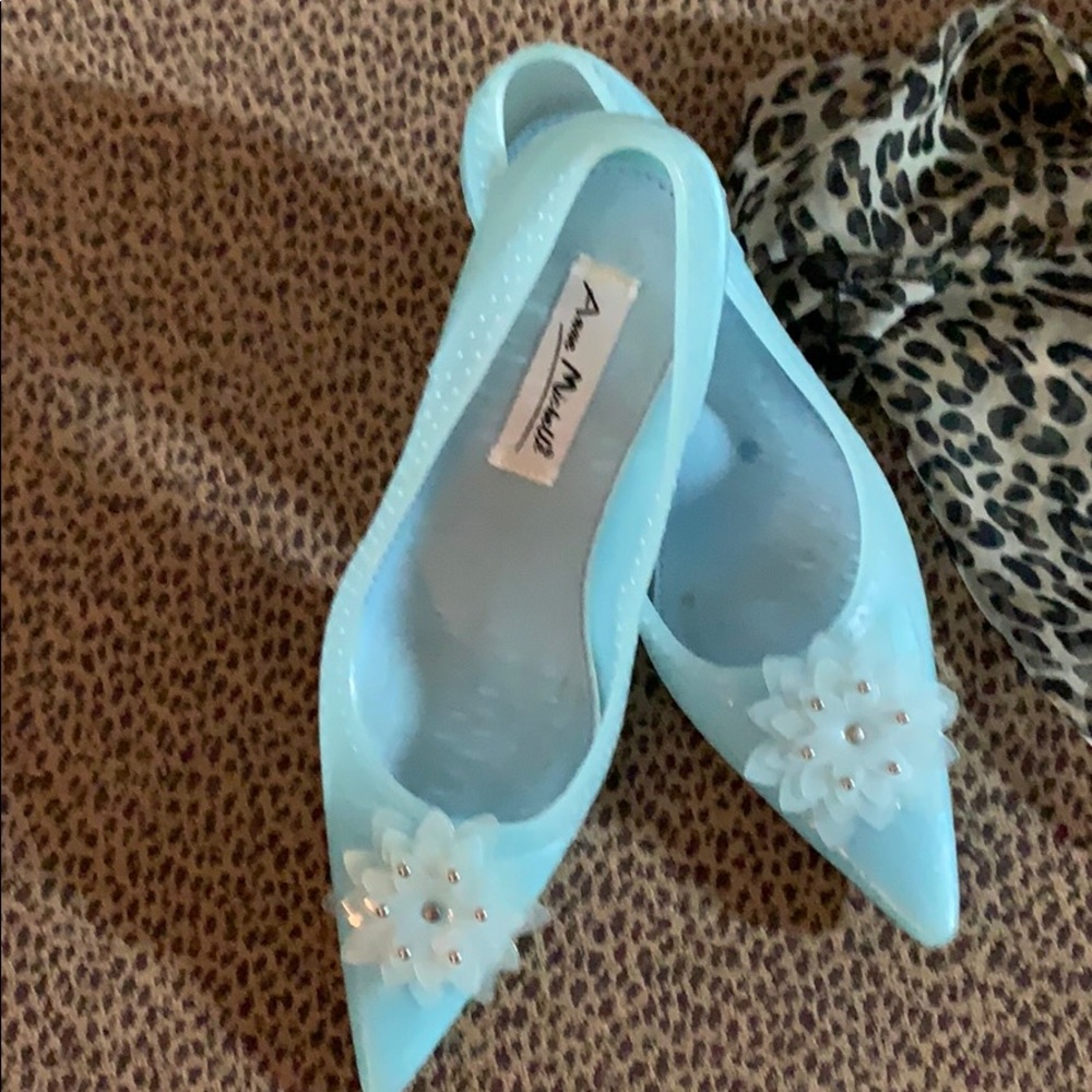 Vintage powder blue heels NWOT